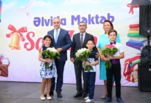 Binəqədi Rayon İcra Hakimiyyətinin başçısı “Son zəng”də iştirak edib