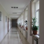 Direktor məktəbin avadanlıqlarını söküb evinə aparıb? – Açıqlama