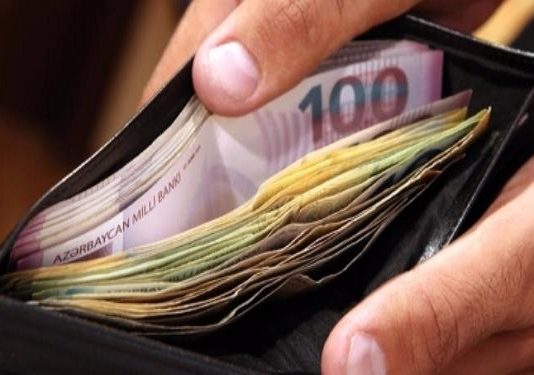 Prezident təsdiq etdi: Kimlərin maaşları artacaq?