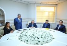 Binəqədi Rayon İcra Hakimiyyətinin başçısı vətəndaşları qəbul edib – Fotolar bineqedi-rayonu-binagadi-qebul-elxan