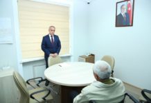 Binəqədi Rayon İcra Hakimiyyətinin başçısı vətəndaşları qəbul edib – Fotolar bineqedi vetendas qebulu