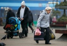 8 min manatlıq müavinət kimlərə veriləcək? vefat-etmis-sexsin-pensiya-muavinet