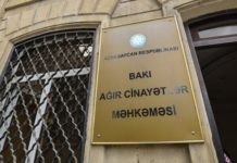 Binəqədidə dələduzluqda təqsirləndirilən şəxs məhkəmə zalında həbs edilib agir-cinayetler-mehkemesi