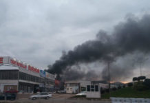 Binəqədidə ticarət mərkəzindəki yanğın söndürülüb – YENİ VİDEOLAR evro-home-bineqedi