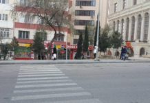 “Azadlıq” prospektində kişi arvadının burnuna xəsarət yetirib azadliq-metrosu