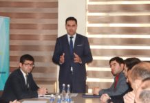 Binəqədidə idman tədbirlərində fəal iştirak edənlər təltif olunublar – Fotolar bineqedi-gencler