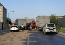 Binəqədidə yola dağılan maddə zəncirvari qəzaya səbəb oldu – Fotolar bineqedide-qeza