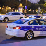 Binəqədidə yol polisi əməkdaşlarına müqavimət göstərən sürücü saxlanılıb polis