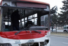 Binəqədidə avtobusla yük maşını toqquşdu – 3 yaralı
