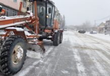 Binəqədidə yollar qardan təmizlənir – Fotolar bineqedi-qar-temizlik