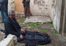 Liviyalı diplomat Zəngilandakı dağıdılmış məsciddə namaz qıldı – FOTOLAR liviya-diplomat-namaz-zengilan