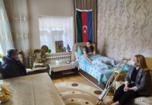 Binəqədi Rayon İcra Hakimiyyətinin rəsmi şəxsləri qazimizi evində ziyarət etdilər – FOTOLAR bineqedi-qazi-ziyaret