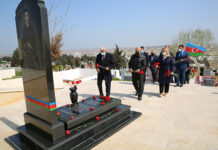 Binəqədidə Aprel şəhidlərinin məzarı ziyarət olunub