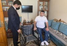 Binəqədidə bir qrup əlilə təkərli oturacaqlar təqdim edildi – FOTOLAR