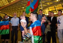 Türkiyədə müalicə olunan 11 qazi sağalaraq Vətənə döndü – Fotolar