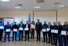 Binəqədidə Bədən Tərbiyəsi və İdman Günü münasibətilə təltifetmə mərasimi keçirildi – FOTOLAR bineqedi-teltifetme-gencler