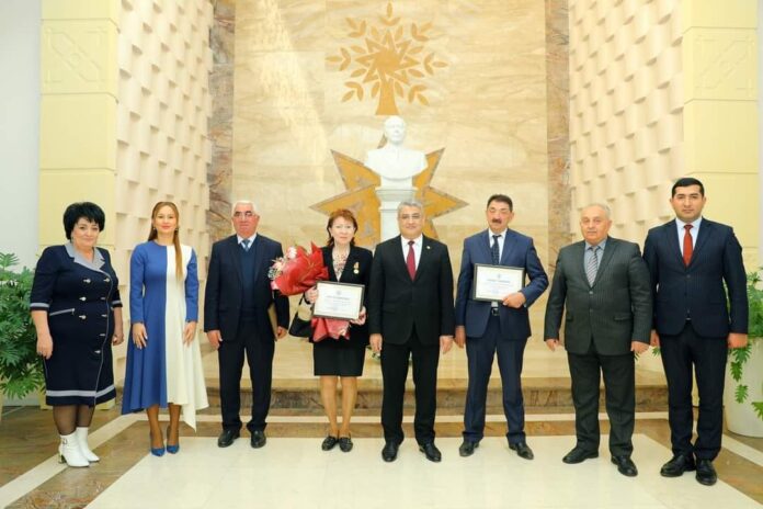 bineqedi-ictimai-siyasi-fealiyyet-gorus bineqedi-ictimai-siyasi-fealiyyet-gorus.png