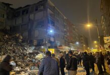 Türkiyədə canlı yayımda qorxulu anlar – VİDEO Zelzele-Turkiye-turkiye-zelzele