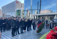 Xocalı soyqırımı abidəsi ziyarət edilib – FOTOLAR bineqedi-soyqirimi-qurbanlari-anim.png