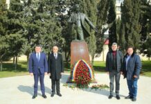 Binəqədidə Corce Eneskunun adını daşıyan parkda dahi bəstəkarın abidəsi ziyarət edilib – FOTOLAR bineqedi-rumin-bestekar.png