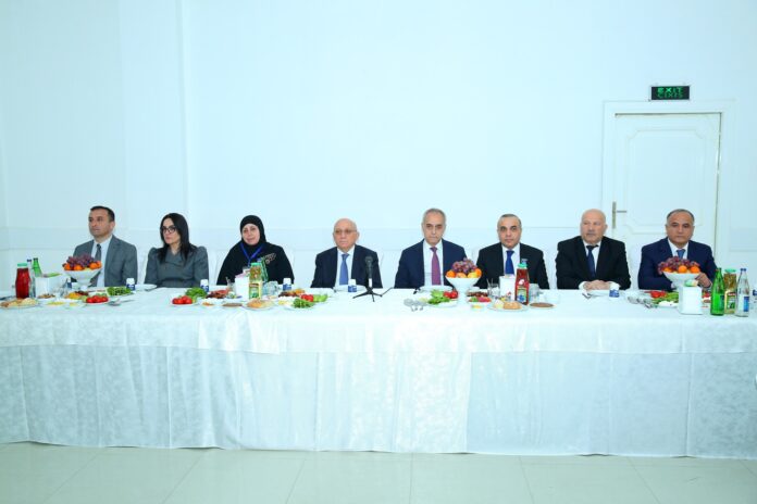 bineqedi-iftar-sufresi-qazi-sehid-ailesi.png