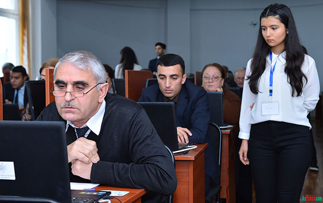 direktor ise qebul png