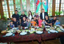 Valideyn himayəsindən məhrum uşaqları bayram münasibətilə belə sevindirdilər – Fotolar