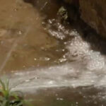 Binəqədidə partlayan su borusu niyə təmir edilmir? – VİDEO