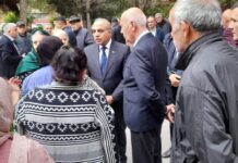 Azay Quliyev 7-ci mikrorayonda seçiciləri ilə görüşdü – FOTO