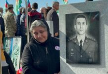 Azərbaycan xalqı antiterror şəhidlərinin məzarlarını ziyarət edir