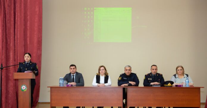 bineqedi-mekteb-polis-png