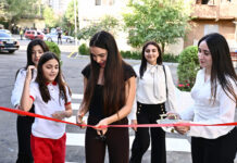 Leyla Əliyeva 7-ci mikrorayonda “Abad həyət”in açılışını etdi – Fotolar