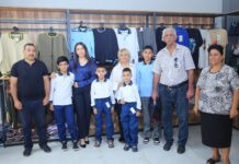 Binəqədidə aztəminatlı ailələrin övladlarına məktəbli forması paylanılıb – Foto