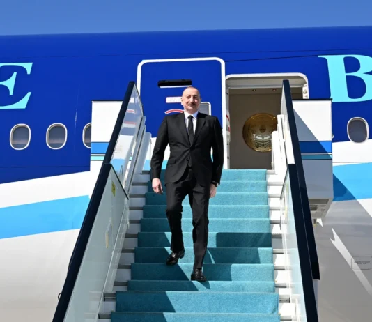 Prezident İlham Əliyev Türküstanda TDT-nin qeyri-rəsmi Zirvə görüşündə iştirak edir