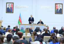 Eldar Əzizov Biləcəridə sakinlərin problemlərini dinlədi – Foto