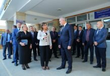 Binəqədi Rayon İcra Hakimiyyətinin başçısı Rəsulzadə qəsəbəsində səyyar qəbul keçirdi bineqedi-seyyar-qebul.png