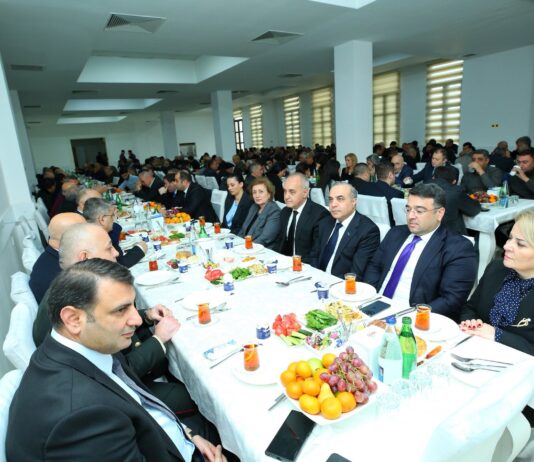 Binəqədidə Ümummilli Lider Heydər Əliyevin xatirəsi ehtiramla anıldı – Foto