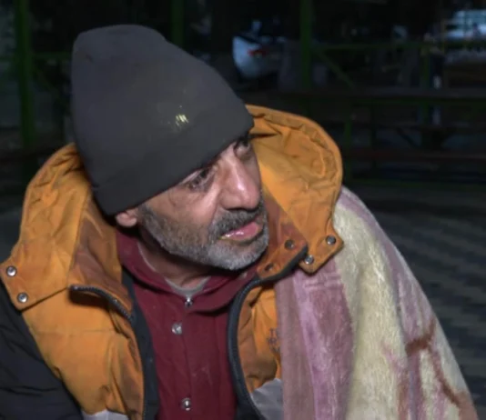 50 yaşlı kişi kirayə qaldığı evdən çıxarılıb: “Hava soyuqdur, üşüyürəm, çöldə yaşamaq çətindir”