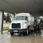 Azərbaycanın göndərdiyi humanitar yardımı daşıyan yük maşınları İrana keçdi – VİDEO – FOTO