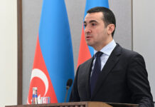 XİN rəsmisi Nyu-York merinin bəyanatına cavab verdi