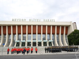 Azərbaycan Ordusunun 108 yaşı: Bakının küçələri hərbi yürüşlərlə əks-səda verir – FOTO