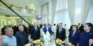 Binəqədidə ehsan süfrəsi açıldı – Foto