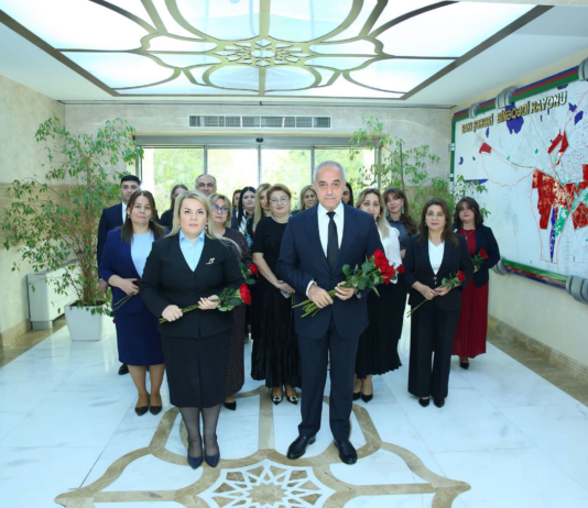 Binəqədidə Beynəlxalq Müəllimlər Günü qeyd olundu – Foto
