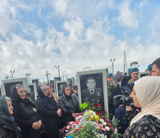 Binəqədidə şəhidin məzarı ziyarət olunub – FOTO